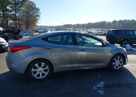 2013 Hyundai Elantra Limited from USA, damaged, VIN KMHDH4AE6DU596138